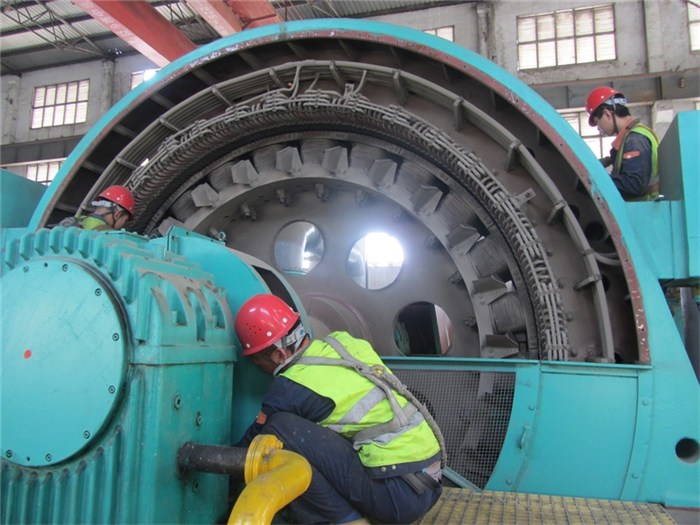 高壓電動(dòng)機(jī)維修保養(yǎng)大型高壓電動(dòng)機(jī)現(xiàn)場(chǎng)檢修保養(yǎng)更換軸承